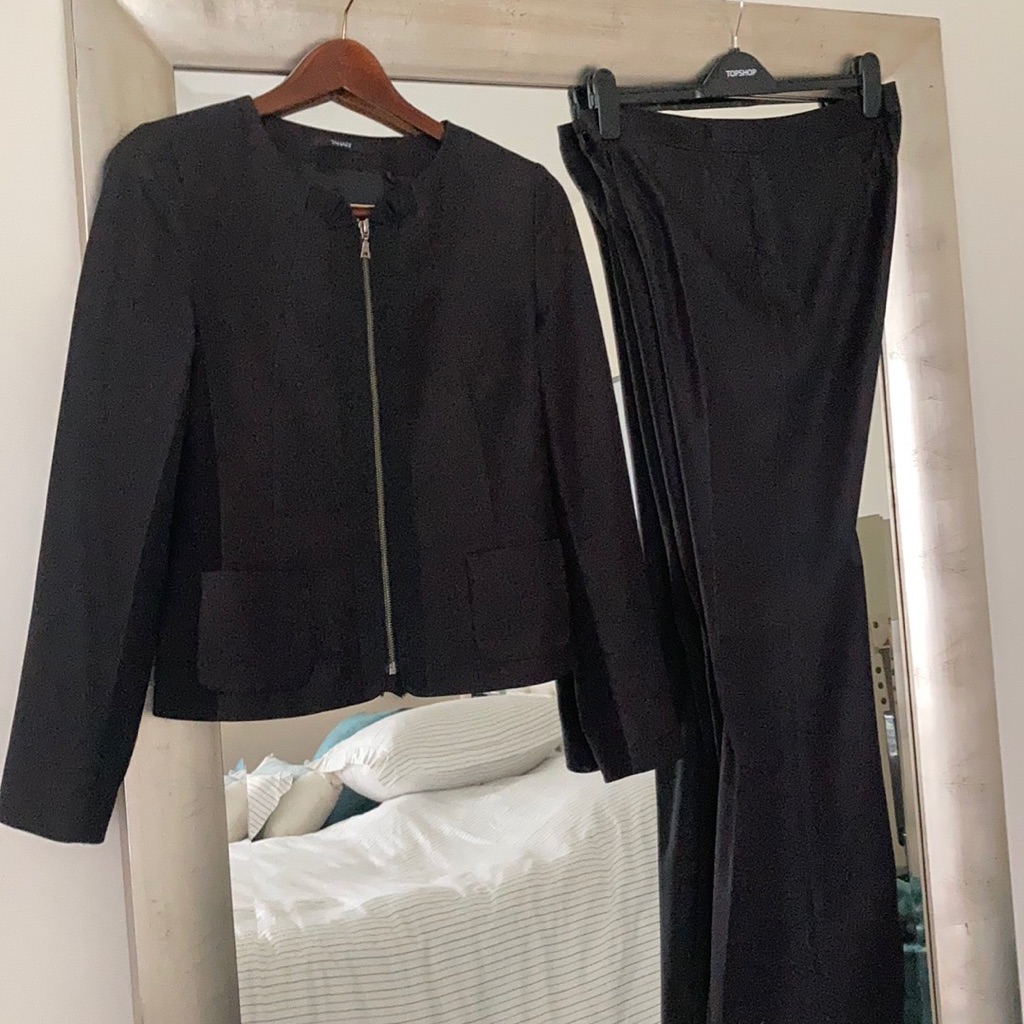 Tahari Black On Black, Stylish Lightweight Suit